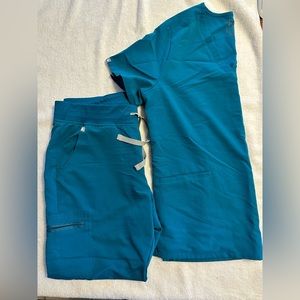 FIGS women’s scrub set, technical collection, size large